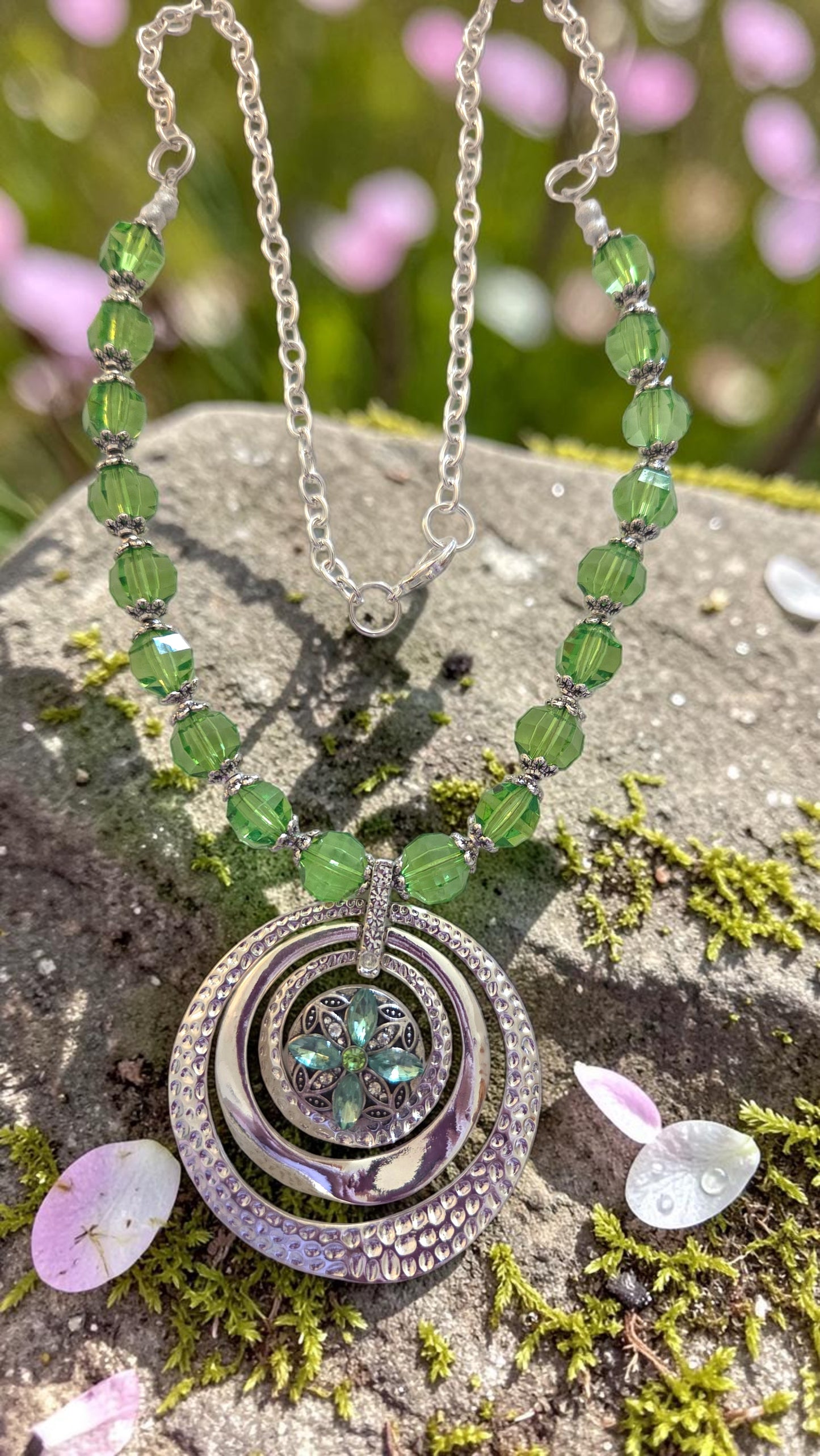 Green Pendant Necklace #5010