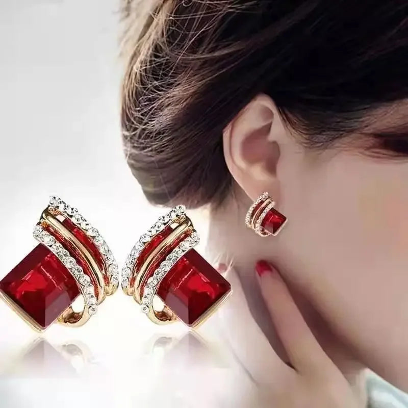 Unique Square Black Stone Stud Earrings for Women Special-interested Ear Accessories Daily Wear Party Statement Jewelry