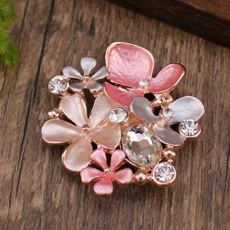 new color oil geometric flower diamond magnetic brooch, fashionable and high-end women's versatile brooch