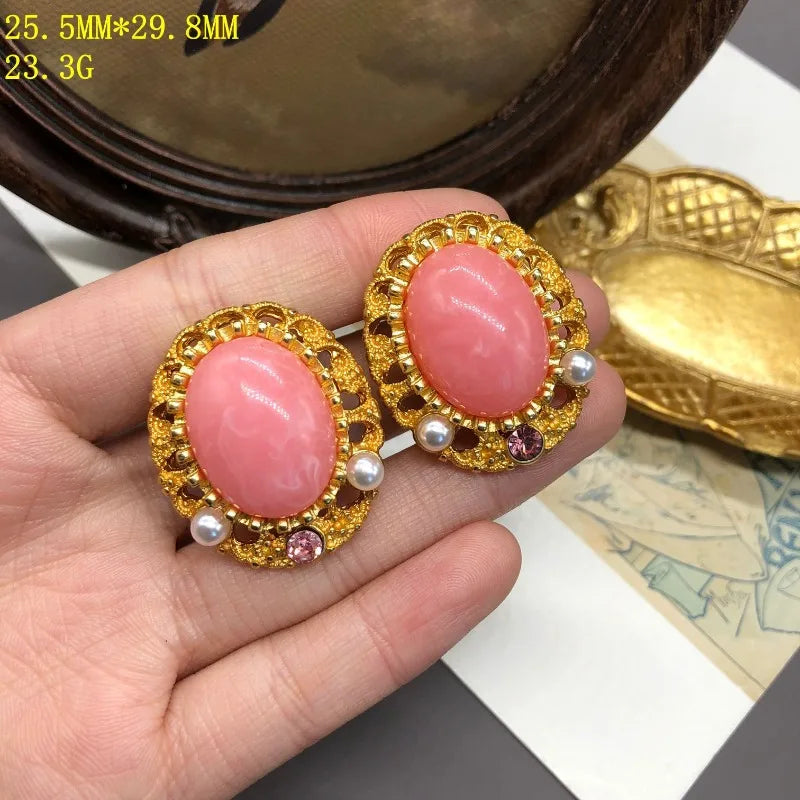 Draweye Geometric Stud Earrings for Women Inlaid Pearls Elegant Vintage Jewelry Palace Style Versatile Pendientes Mujer