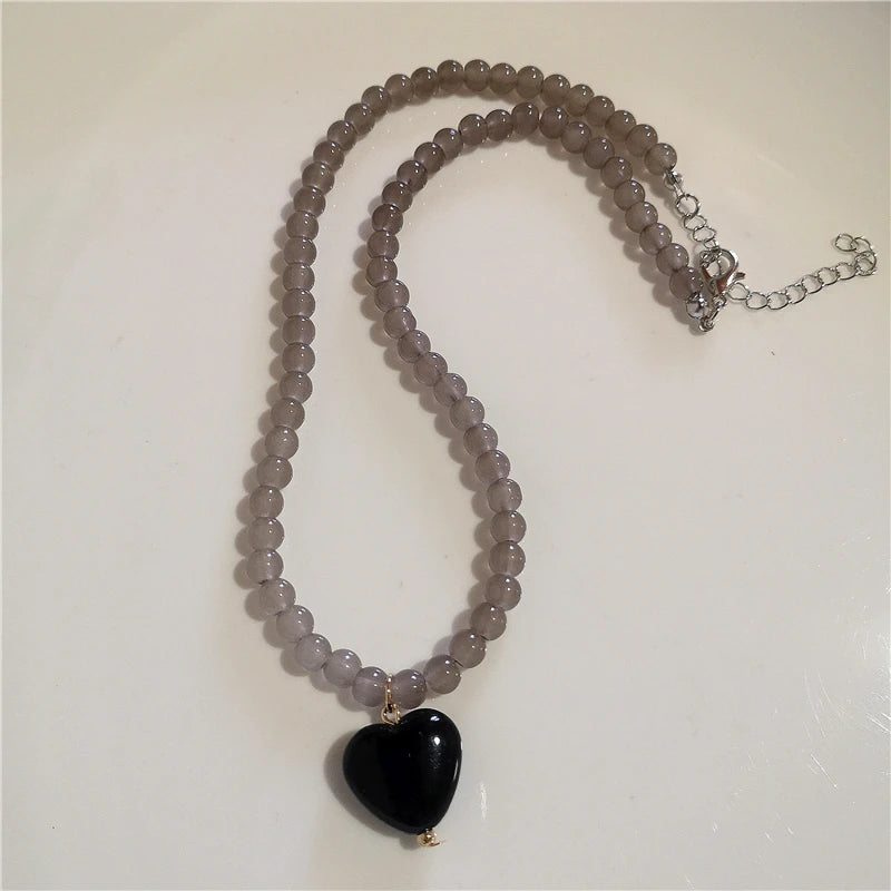 2026 Trendy Aesthetic Resin Candy Color Heart Pendant Glass Beaded Choker Charm Necklace For Women Girl Y2K Jewelry Accessories