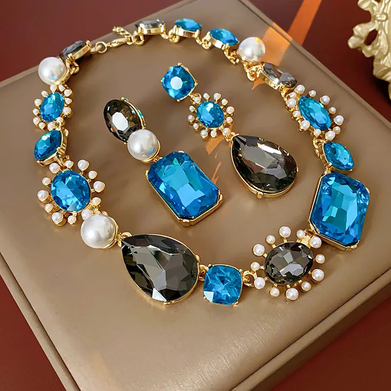 1/2 Pcs Vintage Imitation Pearl Flower Earrings Exquisite Rhinestone Pendant Necklace Collarbone Chain Jewelry Sets for Women N1