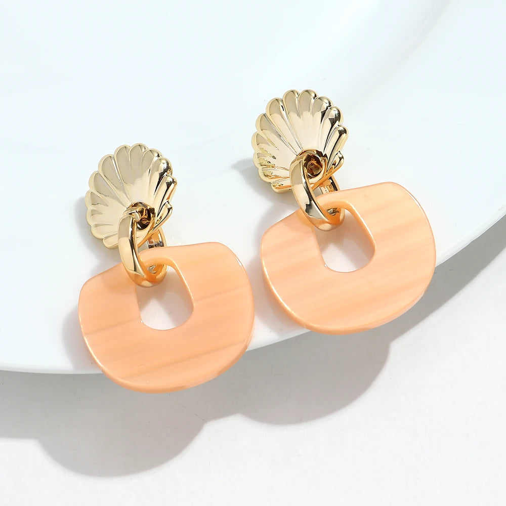 Fashion Acrylic Shell Geometric Drop Earrings for Women Gradual Color Irregular Pendant Earring Party Jewelry Gifts