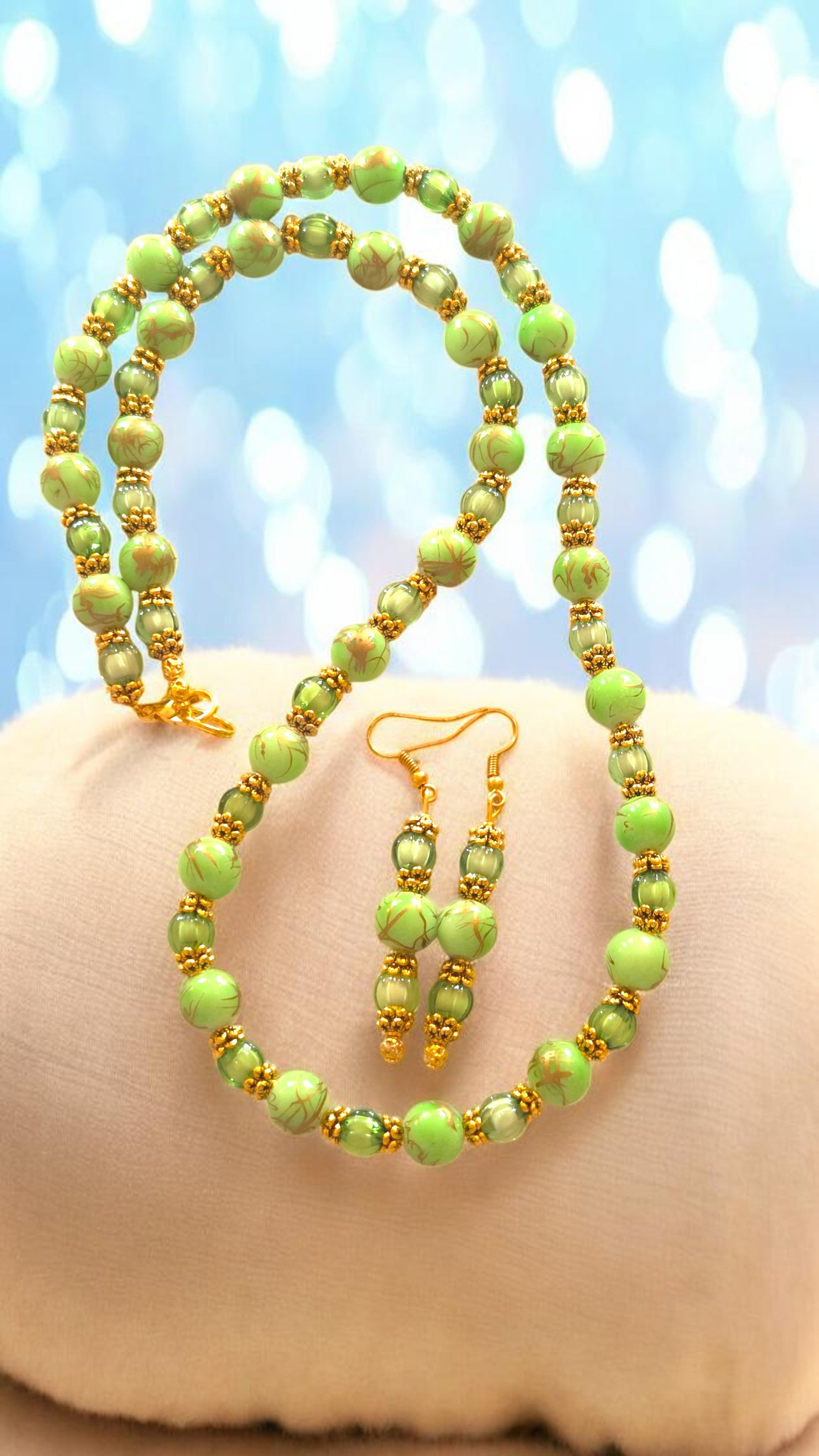 Green Beaded Jewelry Set   #4764