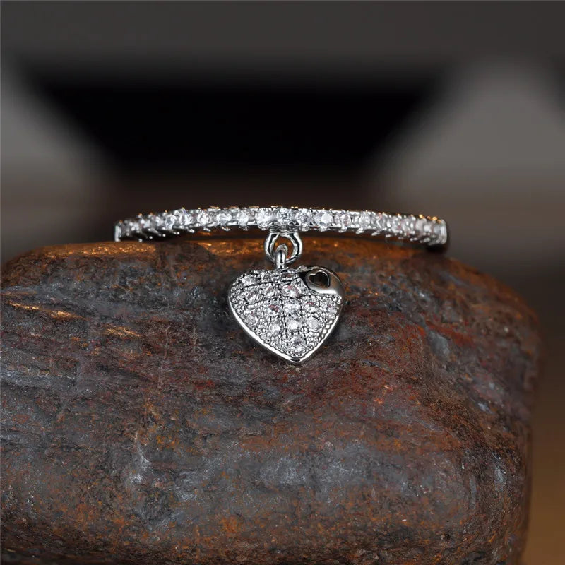 Luxury Female Crystal Heart Pendant Rings Trendy Gold Silver Color Engagement Ring Charm White Zircon Wedding Jewelry For Women