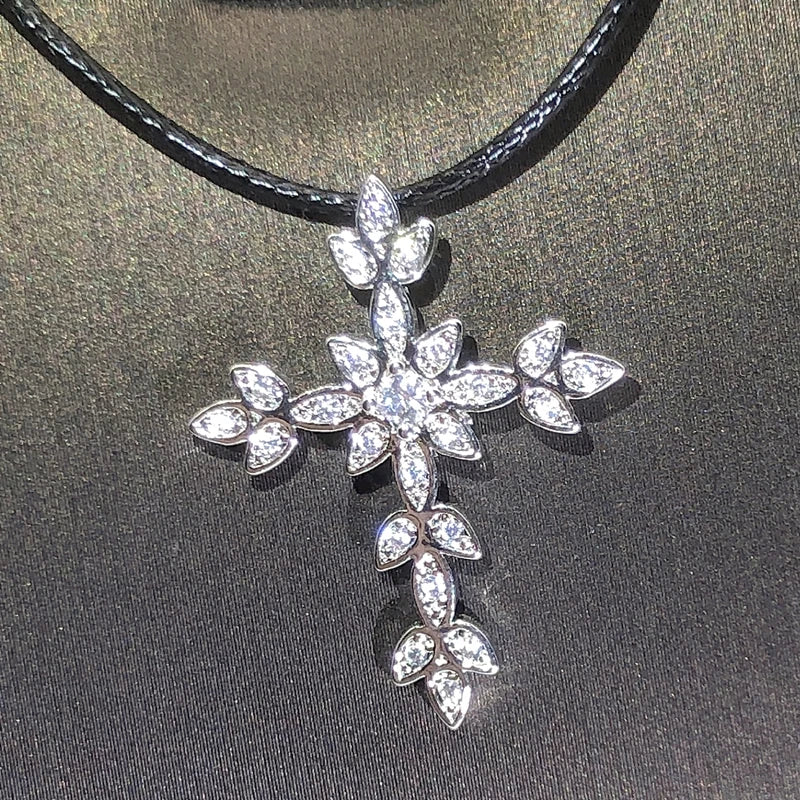 New Cubic Zirconia Cross Pendant Necklace for Men Women Wedding Dainty Chain Strong High Quality Classic Unique Fashion Jewelry