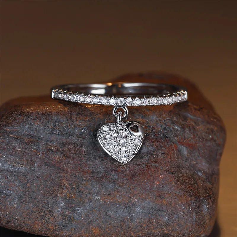 Luxury Female Crystal Heart Pendant Rings Trendy Gold Silver Color Engagement Ring Charm White Zircon Wedding Jewelry For Women