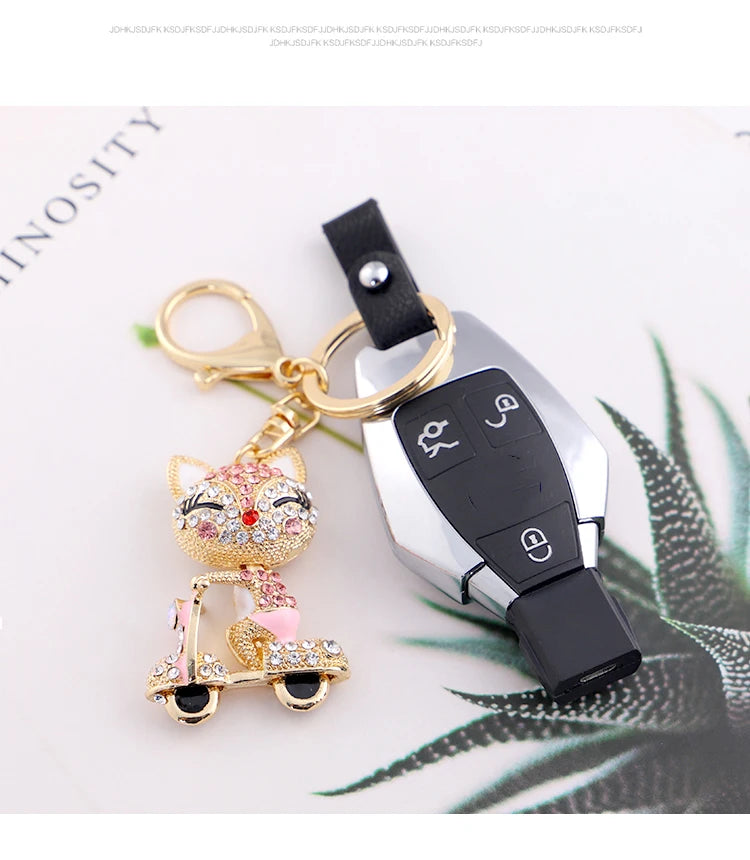 EASYA Cute Rhinestone Fox Keychain Llavero Car Key Ring Lovely Crystal Animal Key Chain Women Bag Accessories Pendant Charm