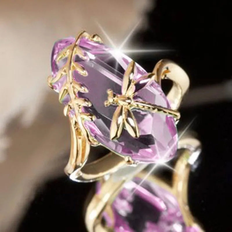 Huitan Flying Dragonfly Shaped Decoration Design Women Rings Exquisite Women Animal Accessories Rings With AAA Pink&Green Zircon