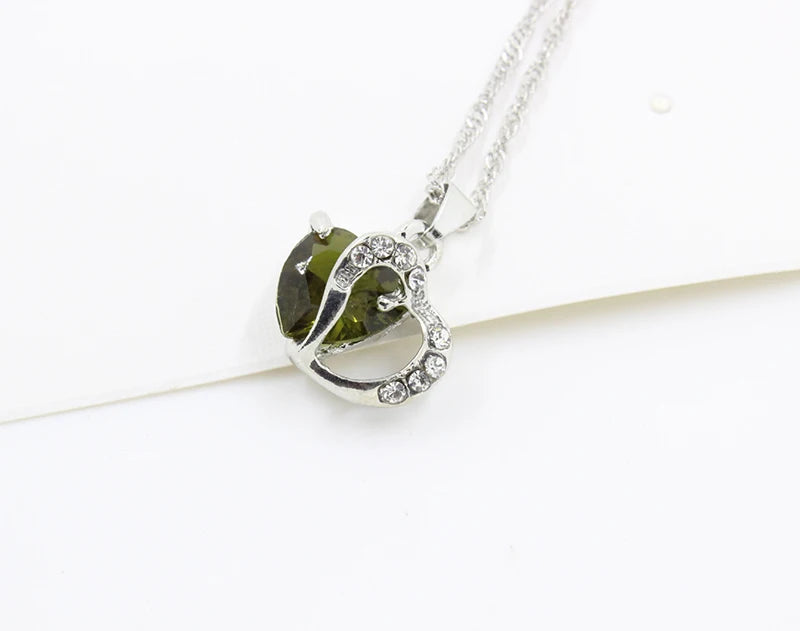 Romantic Crystal Heart shape Pendant necklaces For women Rhinestone chains Choker Fashion Love Jewelry