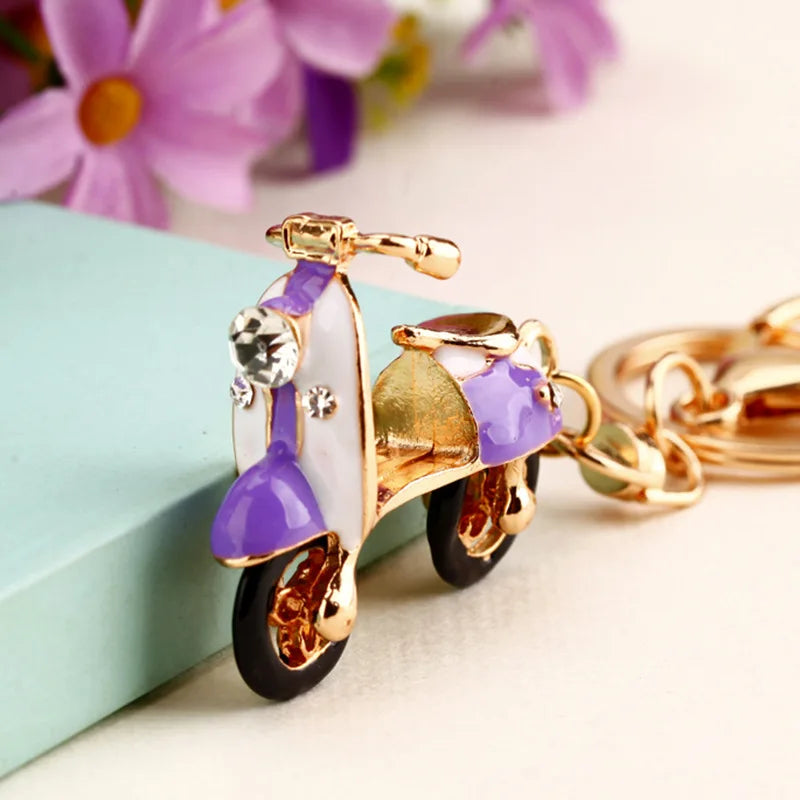 2026 Full Crystal Motorcy Pendants Jewelry Animal Keychain Car keyrings Women's bag accessories Unicorn keychain Rhinestone Keys