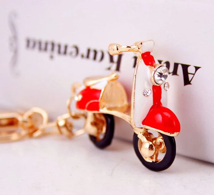 2026 Full Crystal Motorcy Pendants Jewelry Animal Keychain Car keyrings Women's bag accessories Unicorn keychain Rhinestone Keys