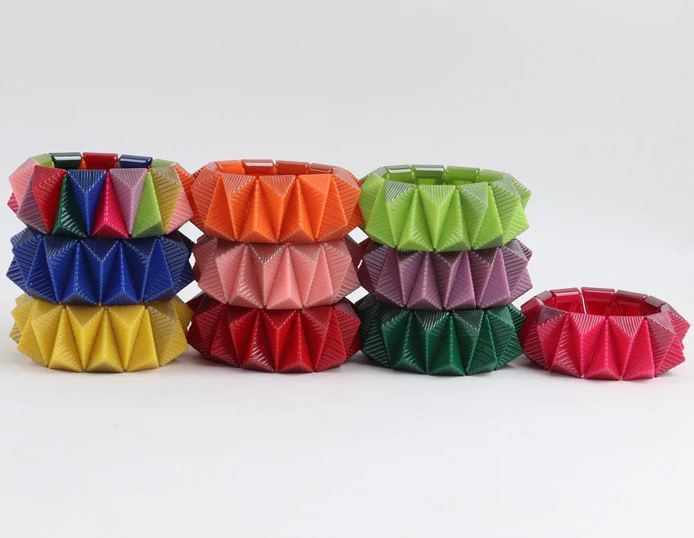 FishSheep New Acrylic Rivets Studs Bracelets For Women Men Rock Punk Big Stretched Strand Cuff Bracelets Bangles Jewelry Gifts