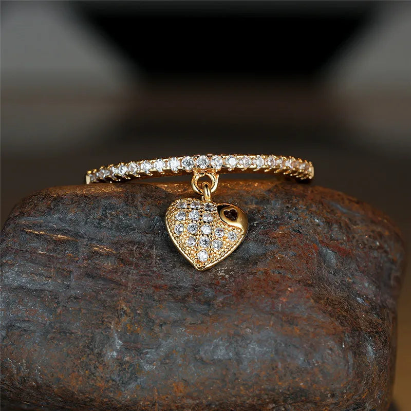 Luxury Female Crystal Heart Pendant Rings Trendy Gold Silver Color Engagement Ring Charm White Zircon Wedding Jewelry For Women
