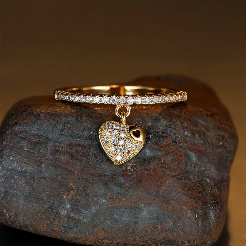 Luxury Female Crystal Heart Pendant Rings Trendy Gold Silver Color Engagement Ring Charm White Zircon Wedding Jewelry For Women