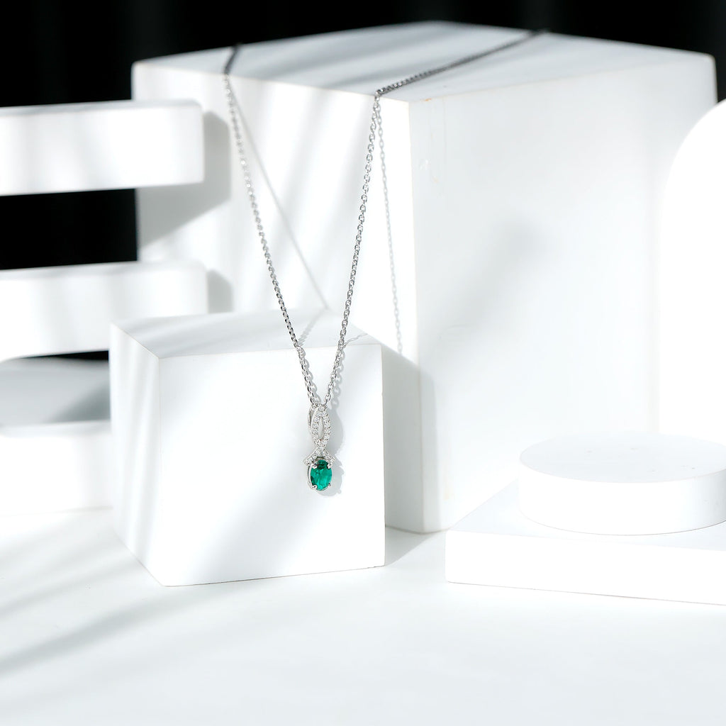 0.85 Carat Oval Lab Created Emerald Minimal Necklace with Chain