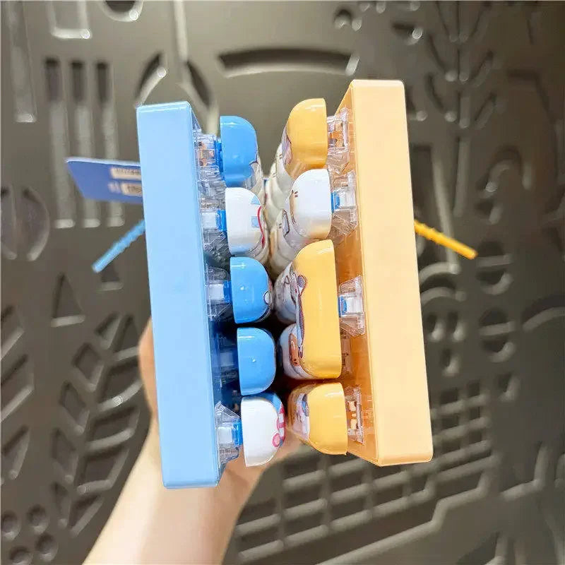Silicone 26 Key Press Button Fidget Bag Charm Keychain Stress Relief Decompression Keyboard Keyring for Family Party Adults Kids