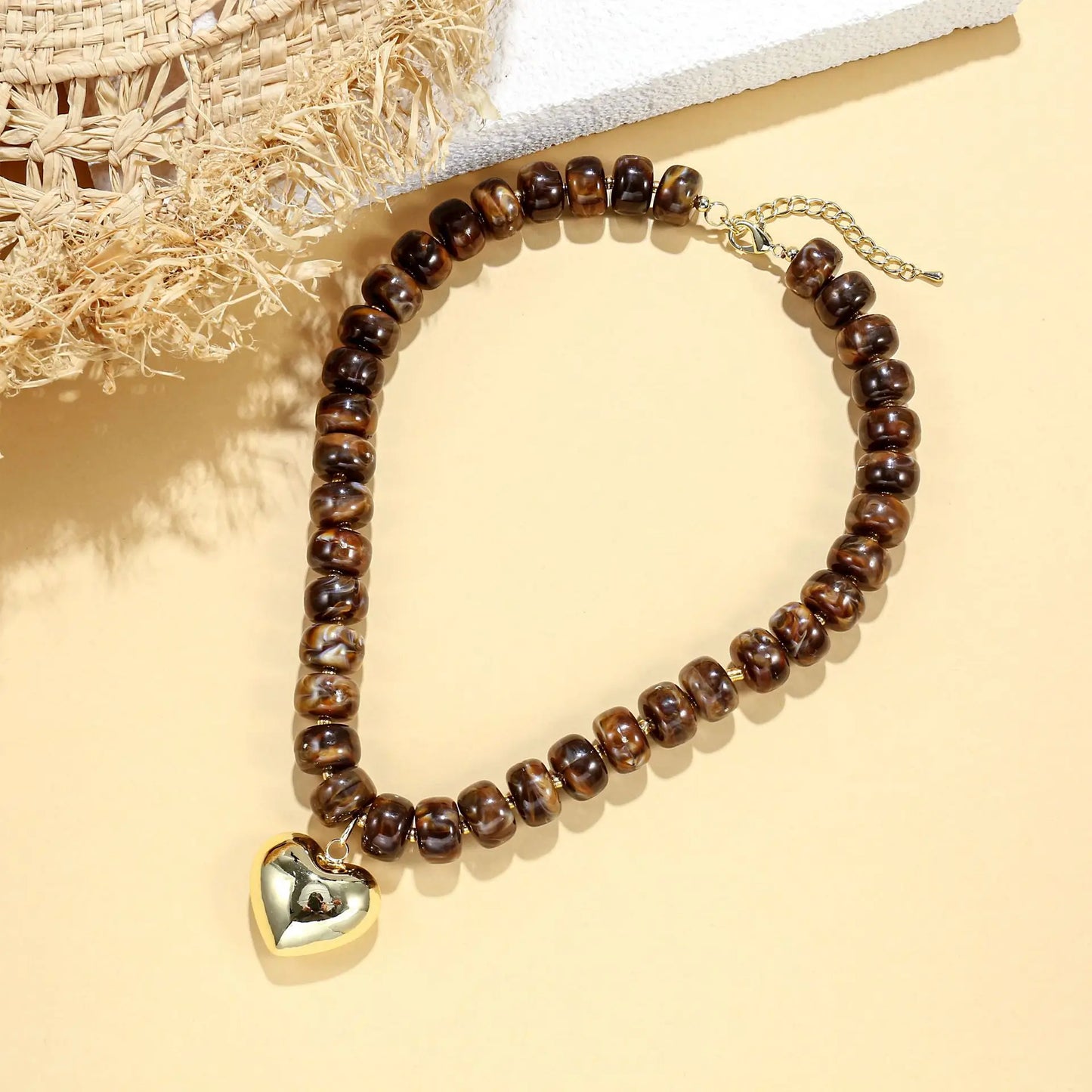 Fashion Colorful Acrylic Geometric Round Beads Heart Pendant Necklace Boho Love Heart Beaded Choker Necklaces Women Jewelry Gift