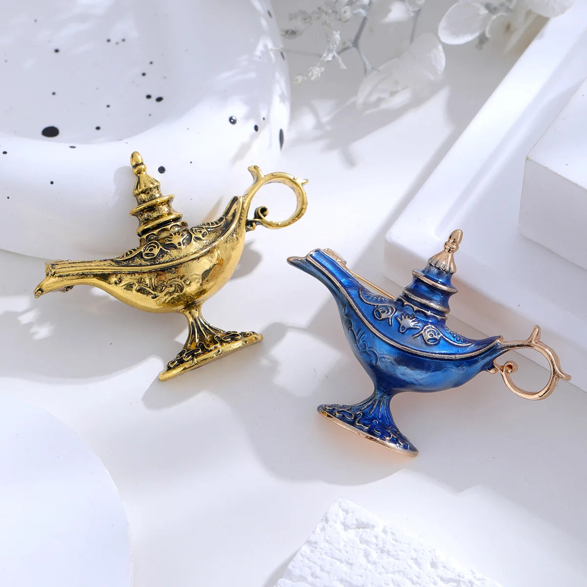 EASYA Fashion Retro Lamp Brooches Men's Suit Collar Lapel Brooch Pin Men Wedding Banquet Fashion Jewelry