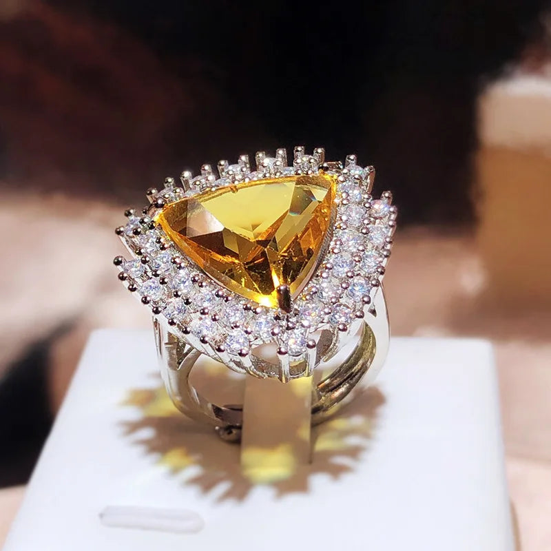 Adjustable Big Triangle Bling Yellow Zircon Stone Charming Ring For Women Wedding Fashion SIlver Color Jewelry New Trend