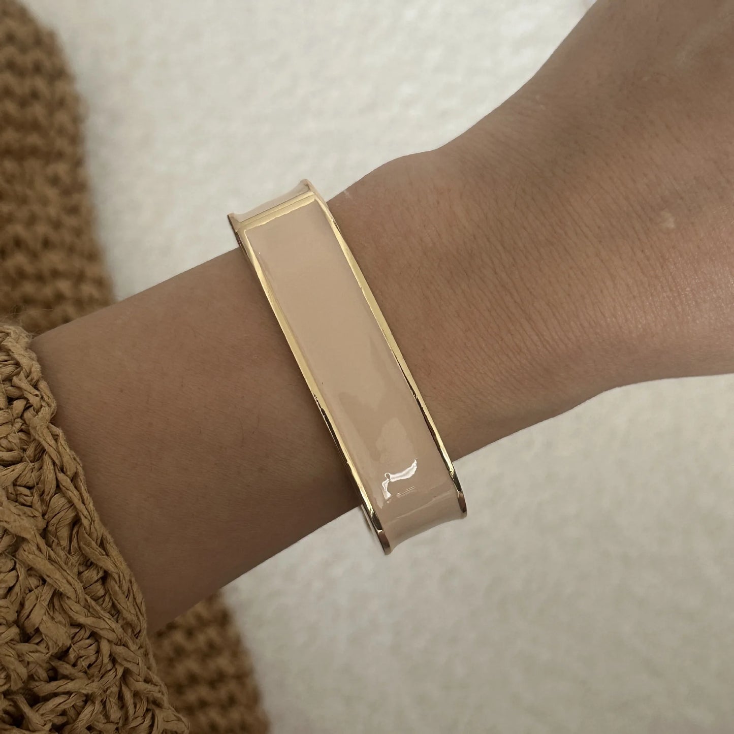 KMVEXO Exaggeration Imitation Enamaled Colorful Metal Bangle Simple Design Trendy Women's Fashion Jewelry Minimalist Bracelets