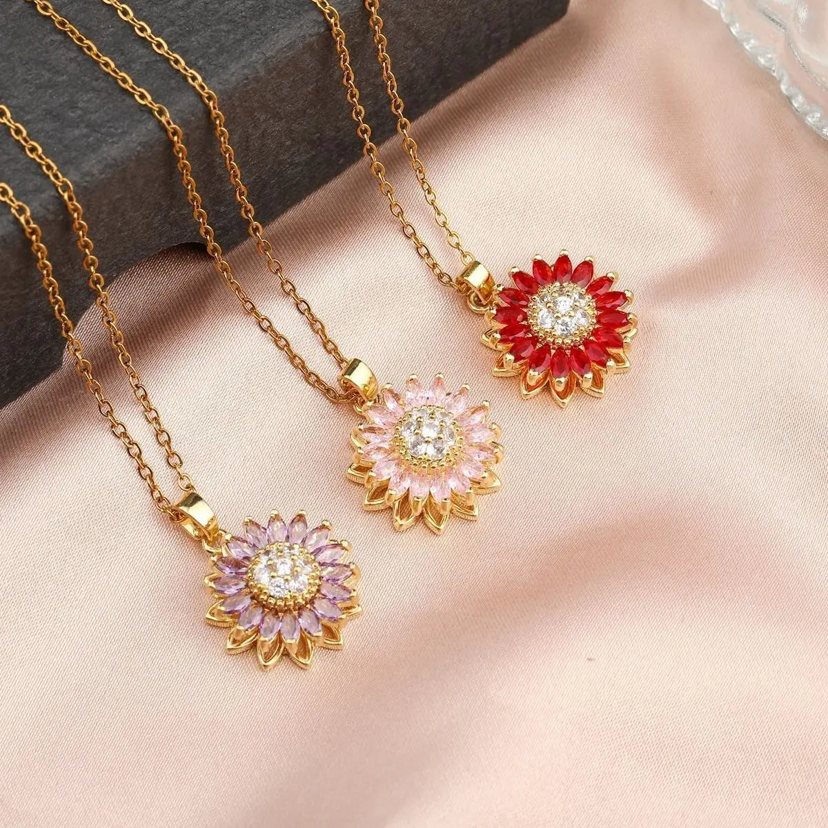Light Luxury Rotatable Sunflower Necklace with Stylish Design, Simple and Trendy Sunflower Micro Inlaid Zircon Titanium Steel Ch