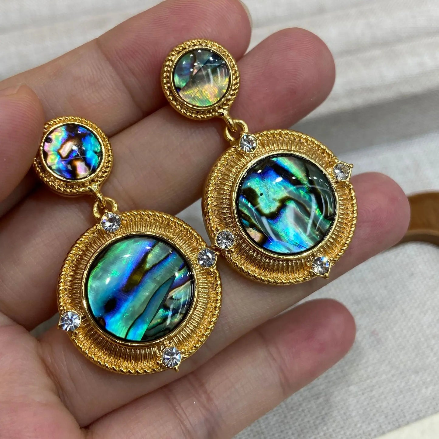 NISHIZAWA Woman Earrings Geometric Palace Style Vintage Hyperbole Jewelry Light Luxury Elegant Fashion Pendientes Mujer