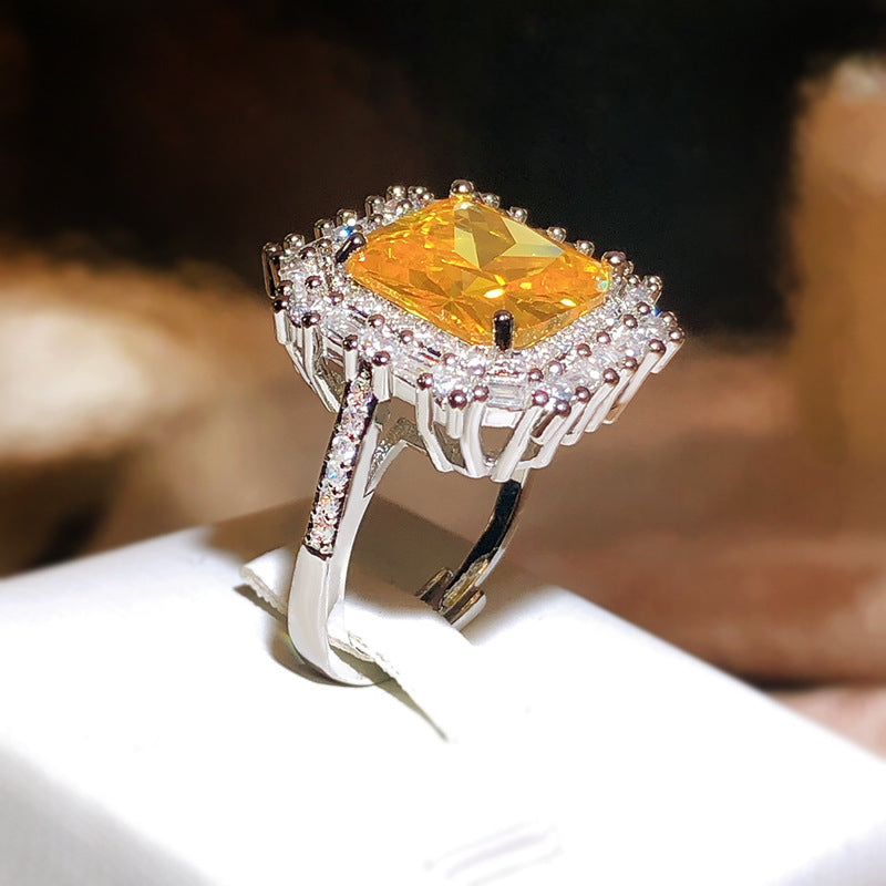 925 Silver Hot Ladies Ring Square Yellow Cubic Zircon Dance Party Jewelry Birthday Jewelry Gift Wholesale