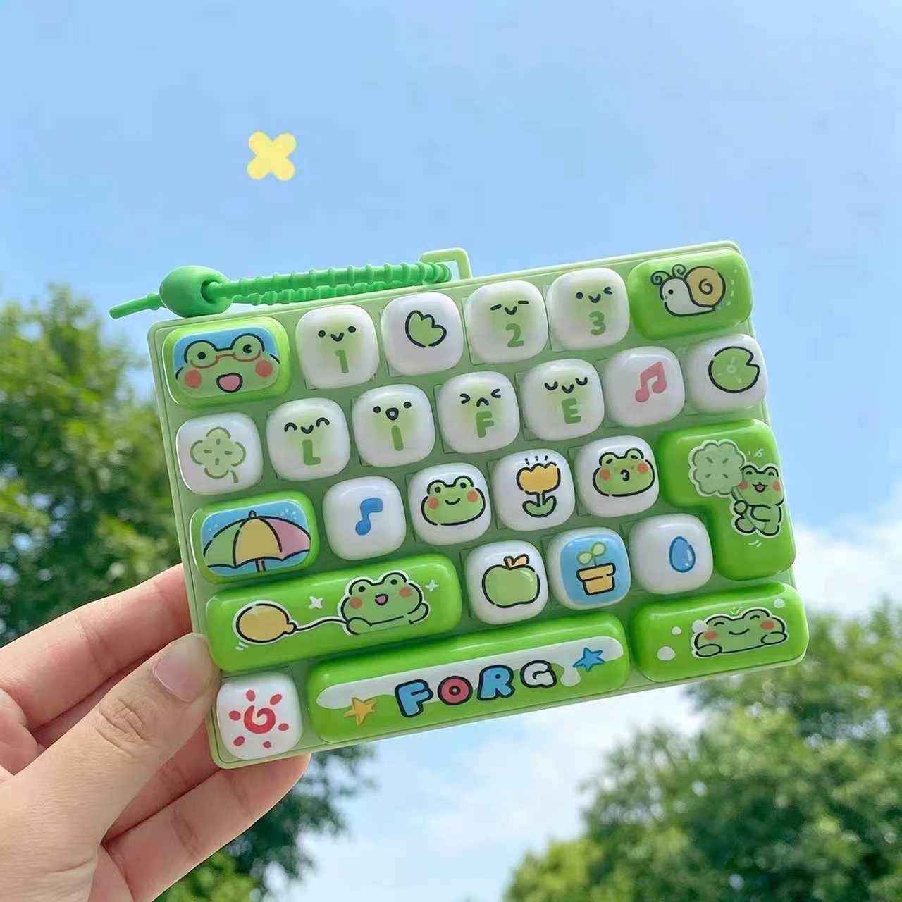 Silicone 26 Key Press Button Fidget Bag Charm Keychain Stress Relief Decompression Keyboard Keyring for Family Party Adults Kids