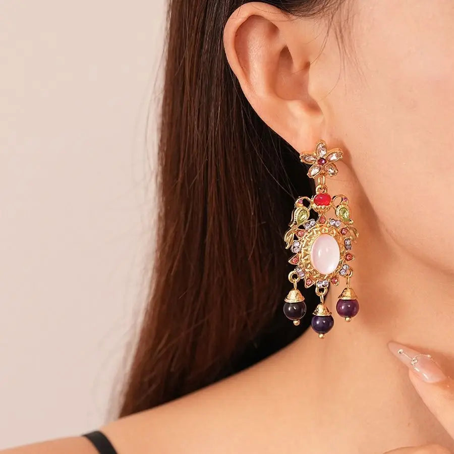 Vintage Palace Style Pendant Earrings, Floral Portrait Tassel Earrings, Light Luxury High-End Earrings, Vacation Earrings