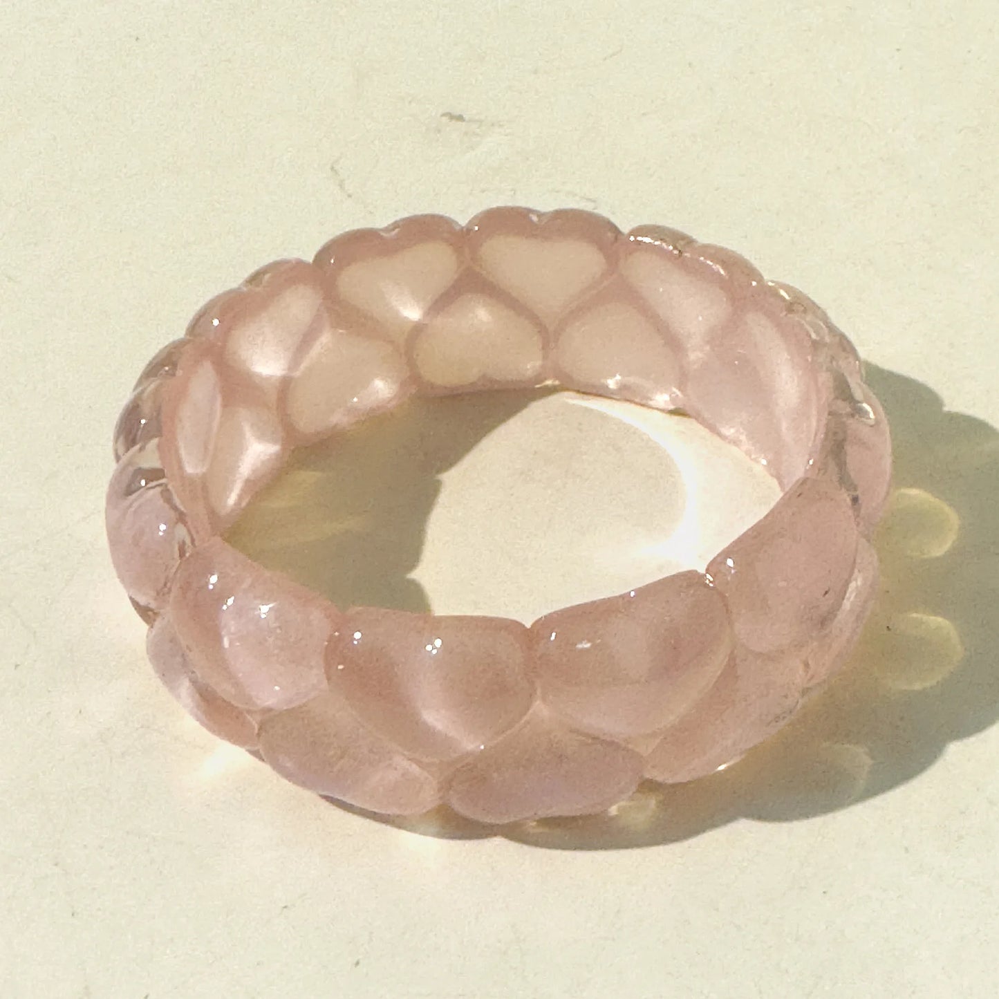 KMVEXO Geometric Irregular Pink Twisted Resin Bangles for Women Girl Party Jewelry 2026 Summer Vacation Decoration Bracelet ﻿