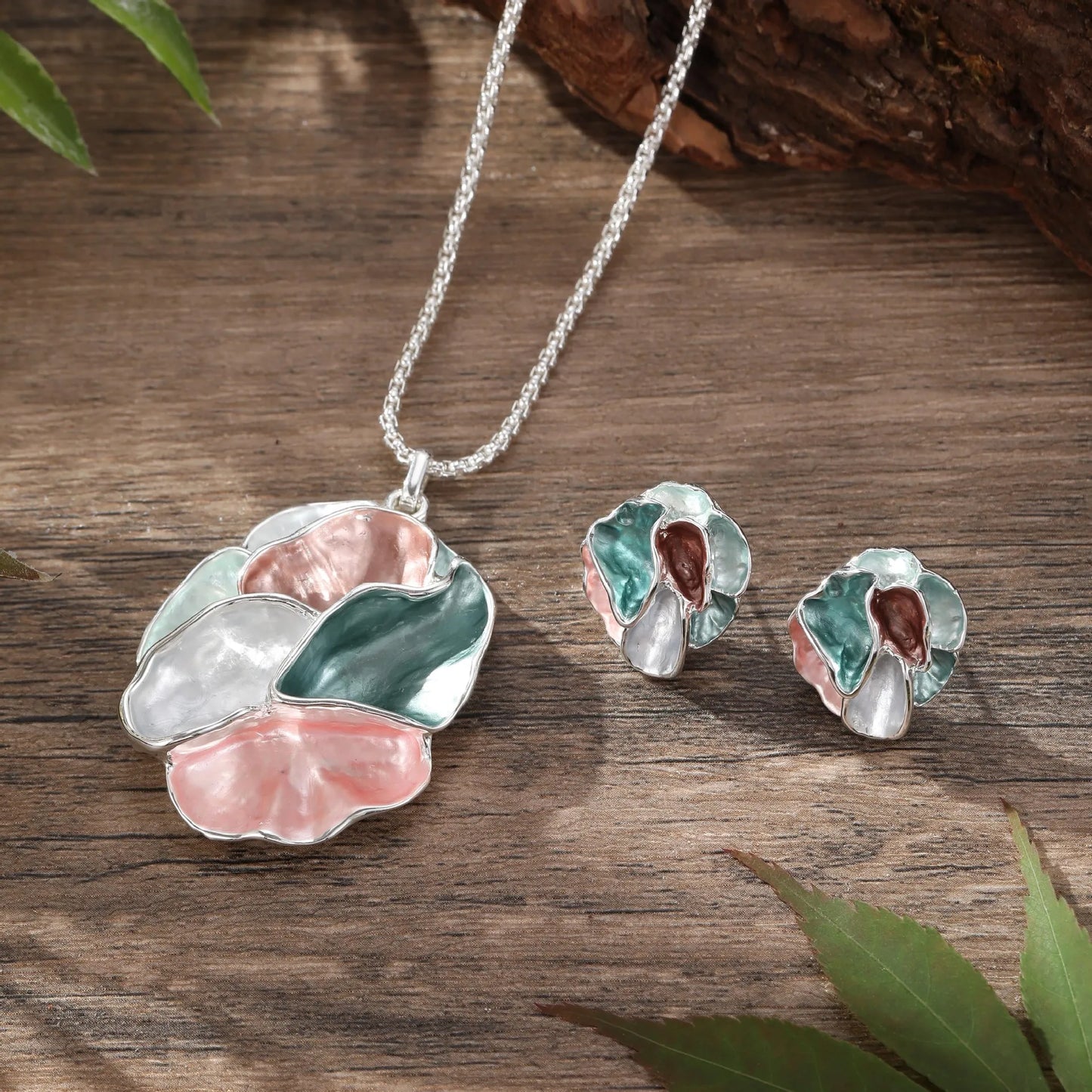 new enamel color geometric flower stud earrings pendant set, high-end women's versatile flower necklace