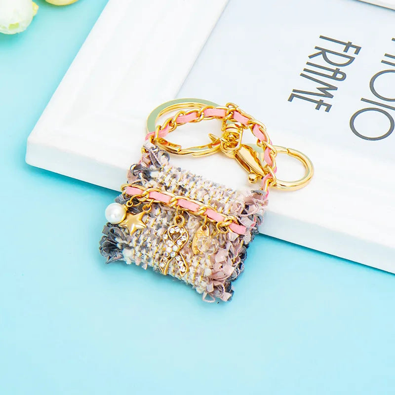 Luxury woman jewelry Pearl alloy bag pendant keychains ring bow tie pendant keychain accessories Key Chain for bags