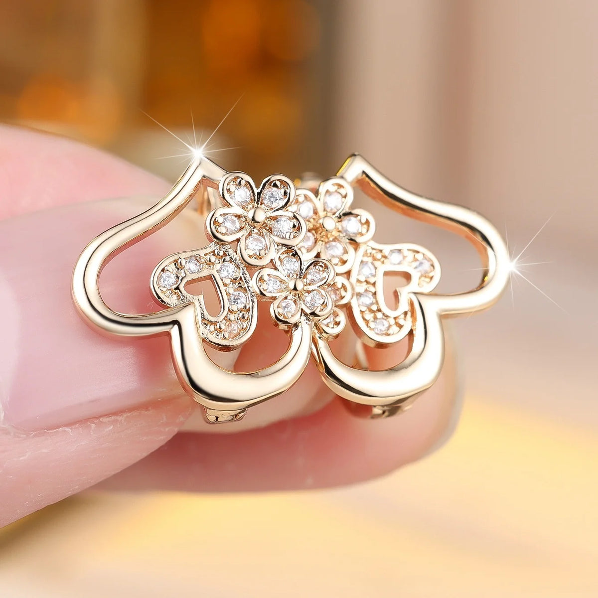 Small Heart Flower White Zircon Stone Fashion Hoop Earrings Charm Cute Female Gold Color Wedding Jewelry For Women