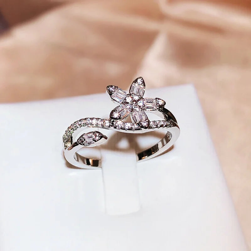 Luxury Five-Star Opened Ring for Women 925 Silver with Full Diamonds and Graduated Square Zirconia Star Ring - Unique Jewelry