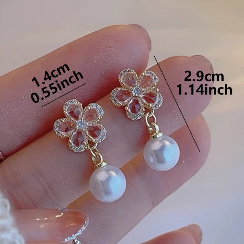 New Design Sweet Rhinestone Flower Stud Earrings For Women Elegant Imitation Pearl Crystal Zircon Earring Korean Party Jewelry