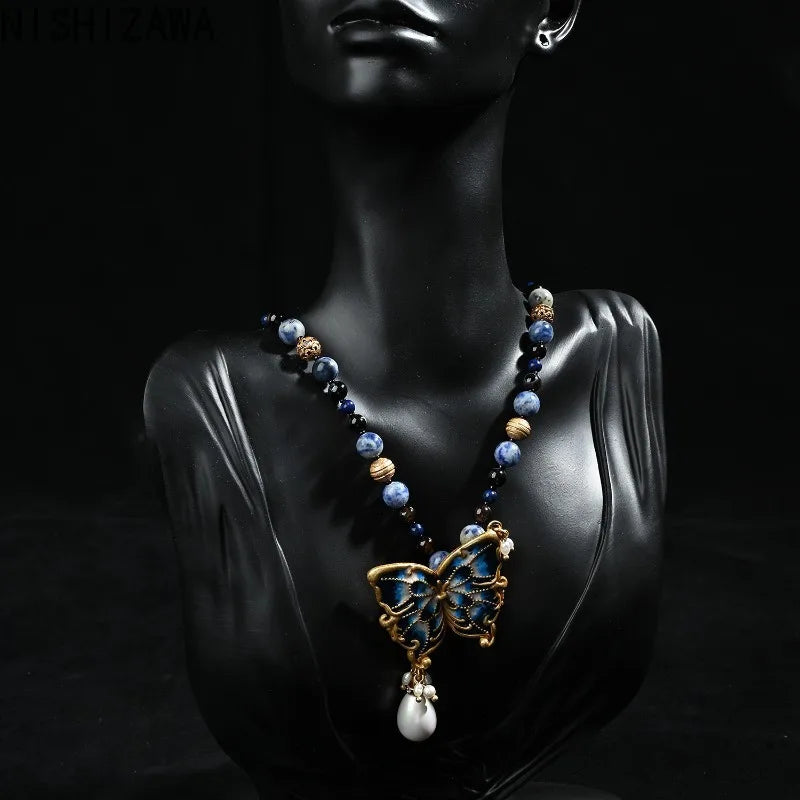 Butterfly Earrings for Women Pearls Autumn Winter Vintage Palace Style Jewelry Light Luxury Elegant Versatile Aretes De Mujer