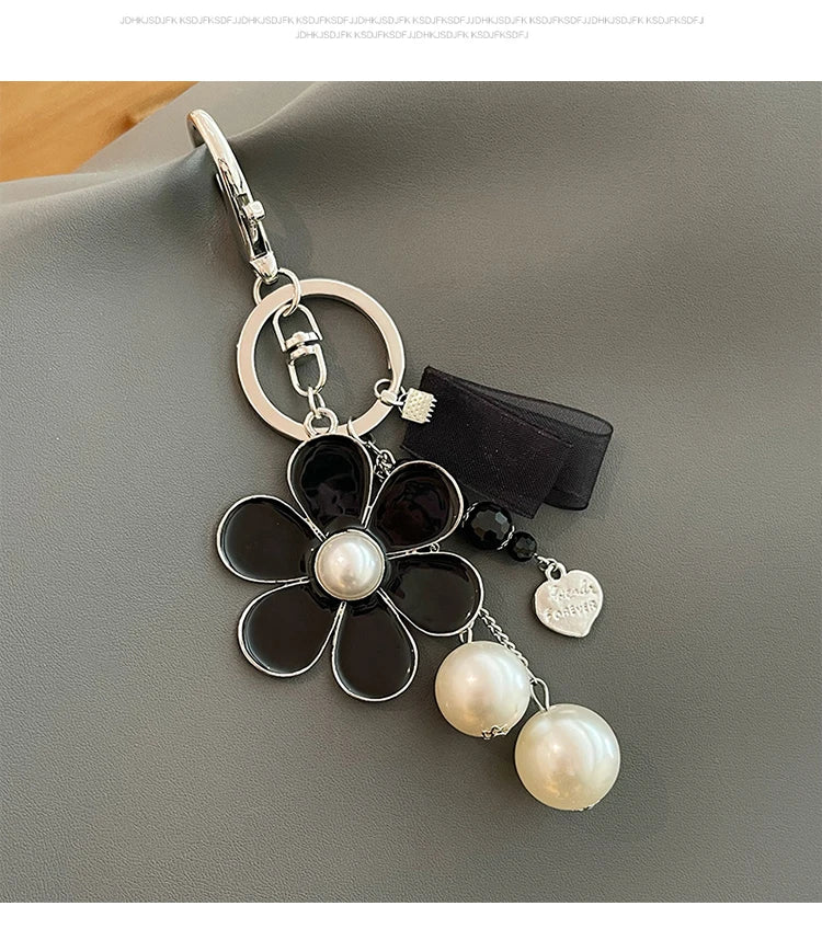 EASYA 2026 Fashion Black Sunflower Pearl Luxury Keychain Chain Car Keychain Party Gifts for Guests