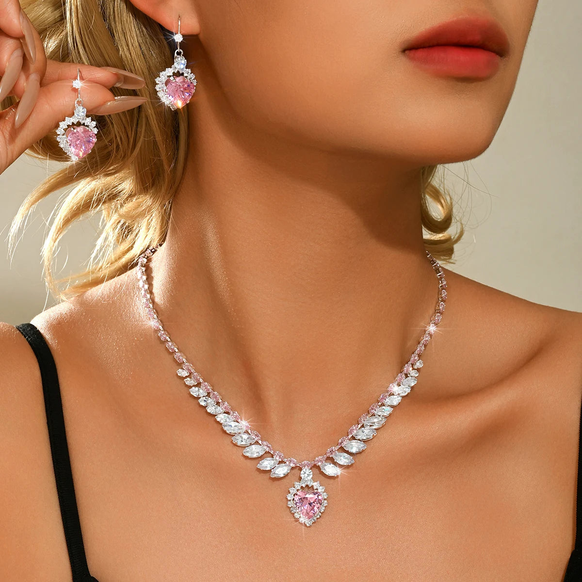 Cross Border Luxury Fashion Leaf Love Zircon Necklace Earring Set, Trendy and High-End Versatile Necklace Set with Accessories