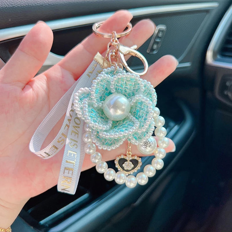 Fashion Boutique Jewelry Pearl Chain Handmade Camellia Flower Keychain Car Key Ring Bag Pendant Accessories Women Keyring Gift