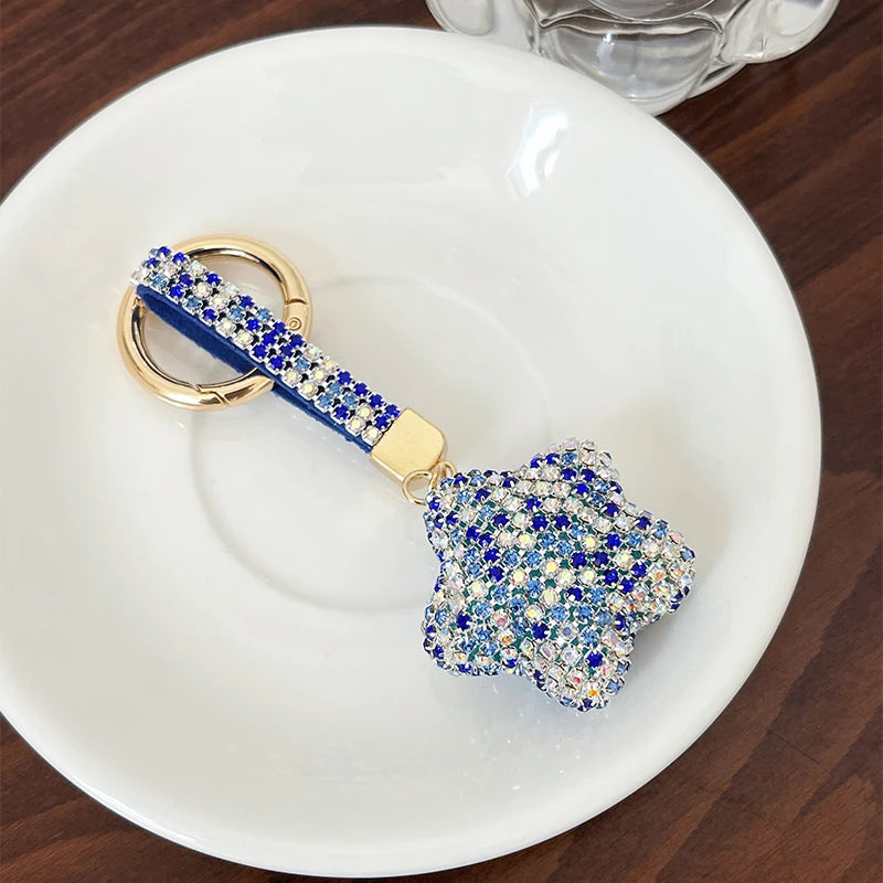 Full Crystals Anime Cartoon Keychain Wommen Bag Key Ring Hearts Bulldog Bears Souvenirs Gifts Брелоки