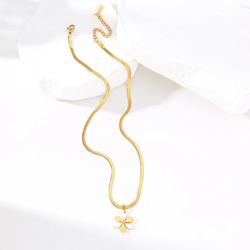 EILIECK 316L Stainless Steel Simple Flower Pendant Necklace For Women Girl New Party Gift Neck Chain Waterproof Jewelry Collar