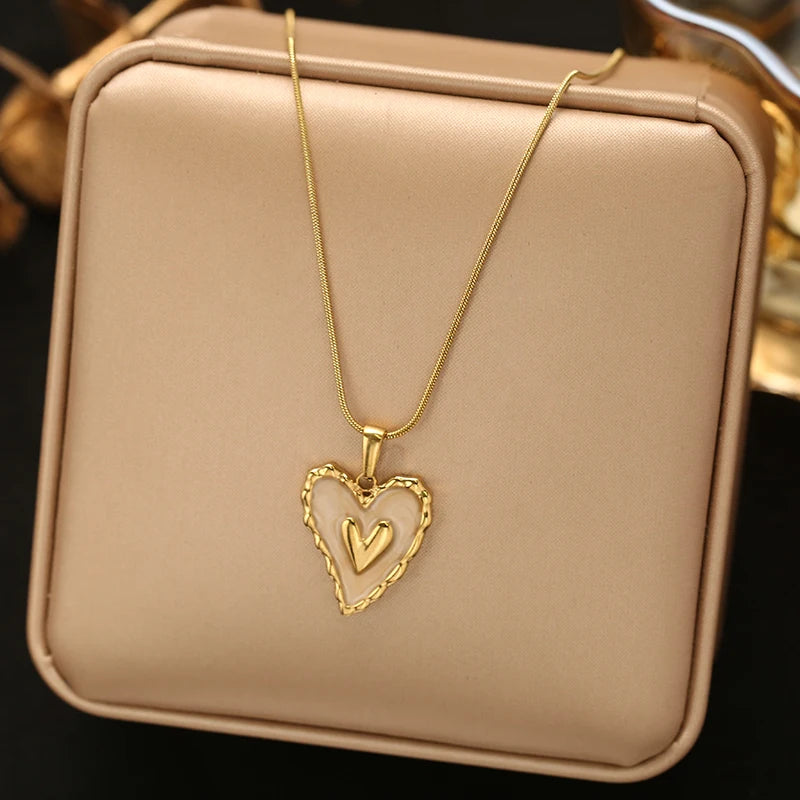 EILIECK Women's Cute Trendy Dragonfly Pendant Necklace 18K Gold-plated Stainless Steel Neck Chain Daily Water-resistant Jewelry