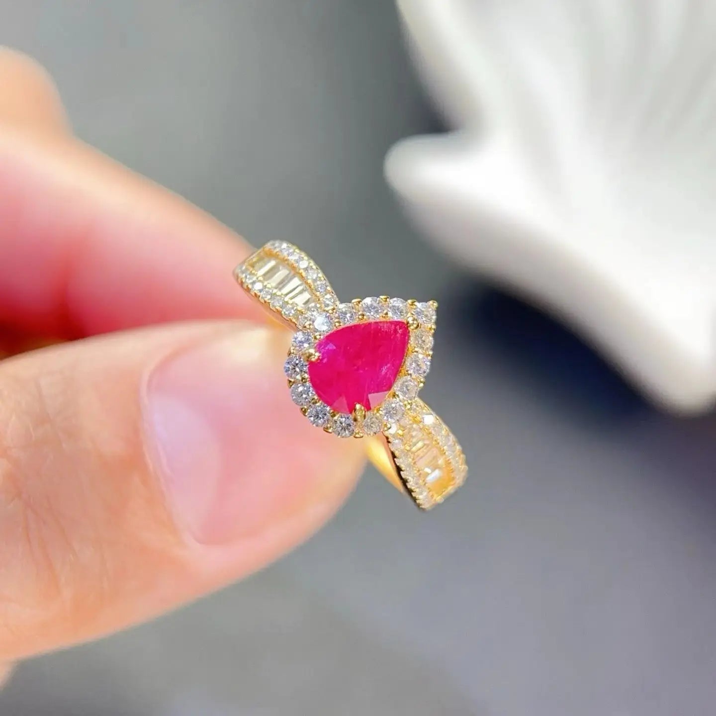925 Silver Natural Ruby Ring With Certificate 5*7mm Pear Shape Red Gemstone Halo Split Shank Statement Ring For Women Daily Wear