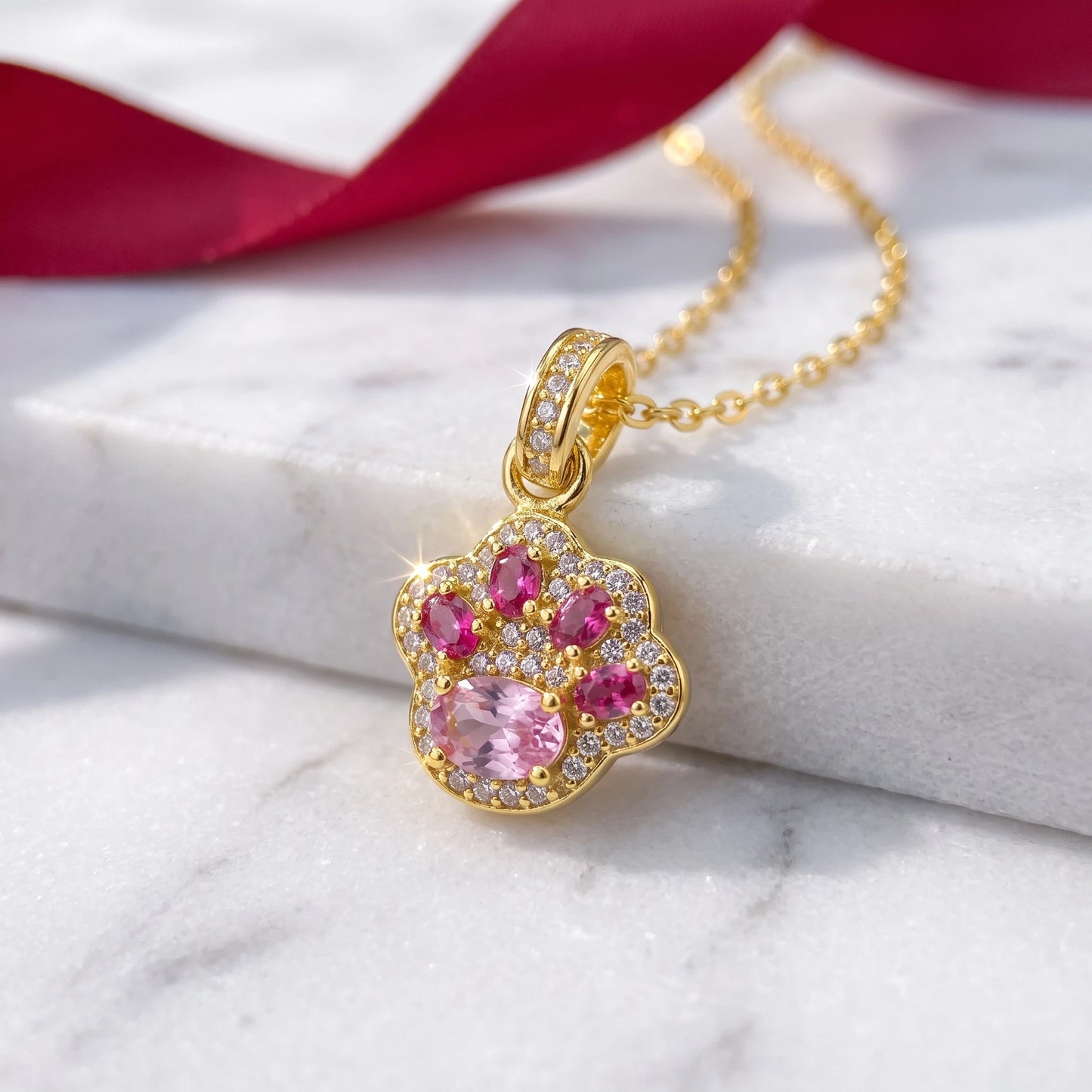 Luxurious best-selling Chinese-style red corundum cat paw pendant with a cat paw collar chain for women on the back cover design