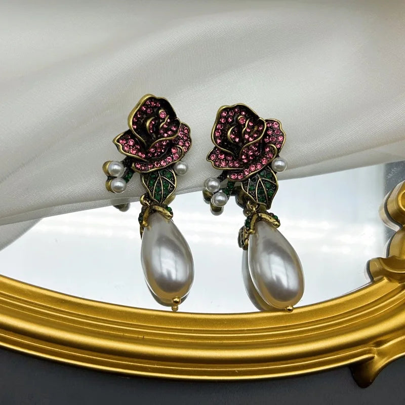 NISHIZAWA Pearls Earrings for Women Flowers Palace Style Vintage Sweet Jewelry Fashion Light Luxury Exquisite Aretes De Mujer