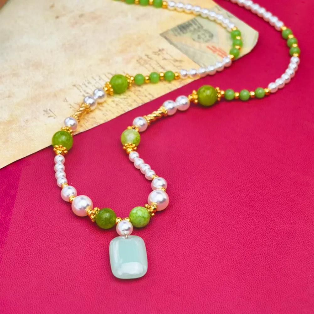 NEW Green stone Beaded Pearl Necklace for Women Golden Lucky Pendant Necklace Boho Vintage Wedding Party Daily Wear Jewelry Gift