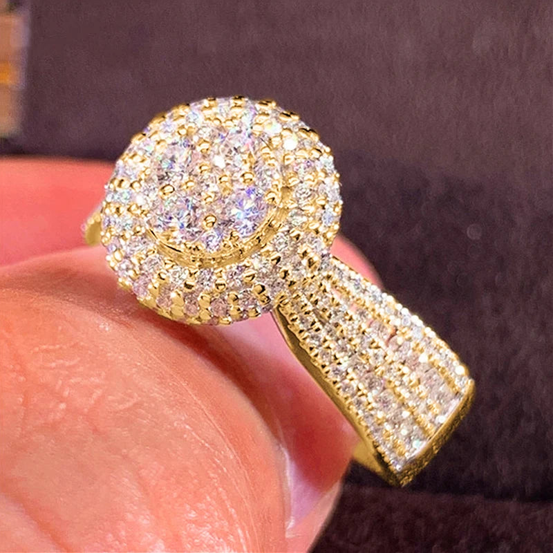 Huitan Bow Shaped Finger Ring for Women Inlaid AAA Dazzling CZ Stone Luxury Silver Color Weddings Bands Engagement Rings Jewelry