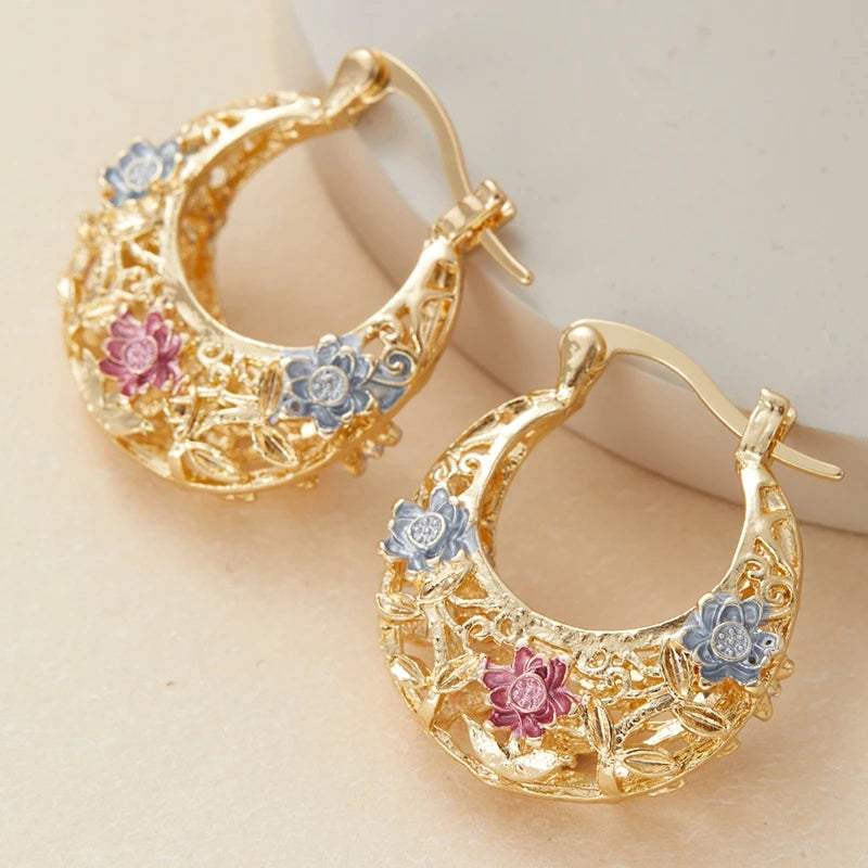 Elegant Carved Hollow Hoop Earrings Exquisite Accessories for Women Jewelry for Holiday Weddings Jewelry Gift Accessories