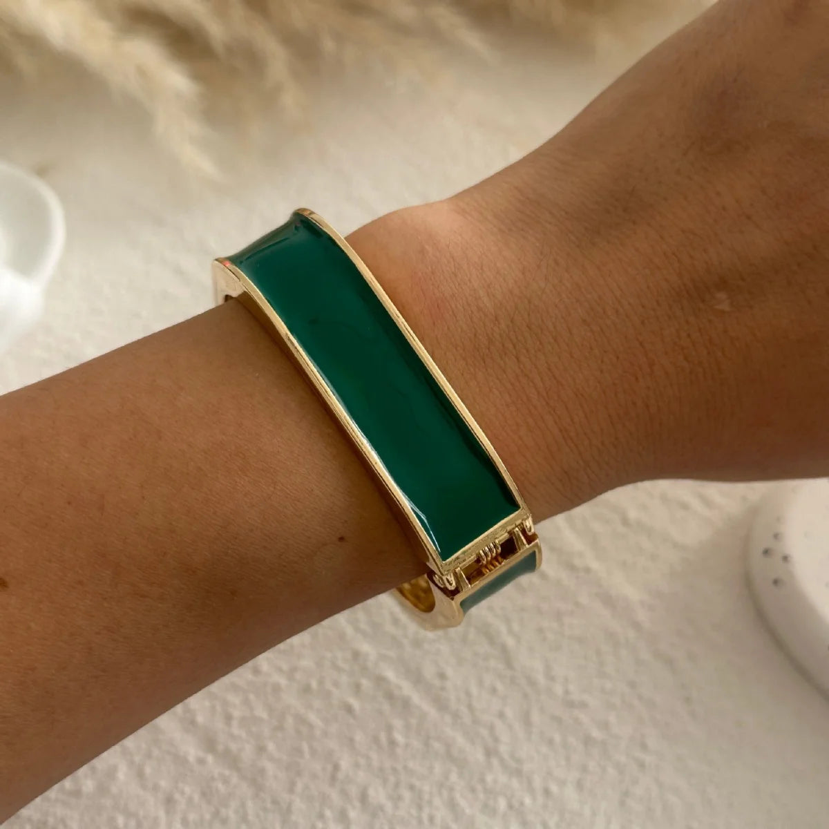 KMVEXO Vintage Exaggerated Green Drip Oil Irregular Grid Water Rhinestone Geometric Wide Bangle Chunky Cuff Bracelet Jewelry